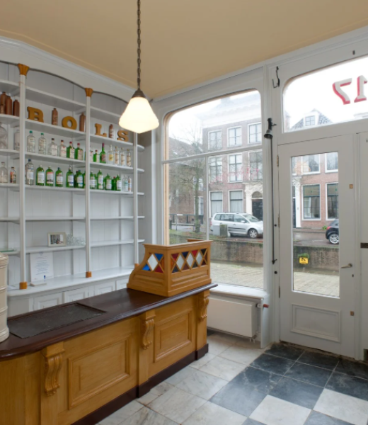 Victoriaanse keramische waterfilter uit Bolsward