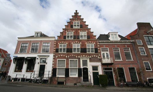 Haarlem, Donkere Spaarne 56
