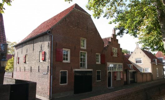 Putterstraat 2