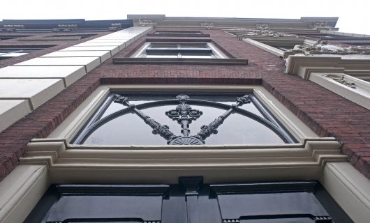 Delft - Oude Delft 49 (foto Arjan Bronkhorst)