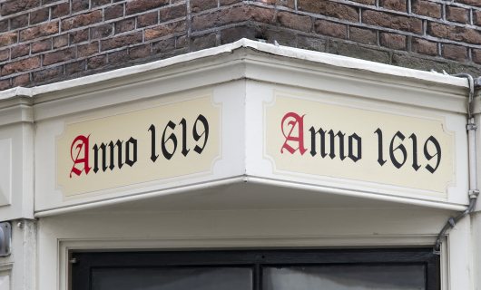 Amsterdam, Nieuwebrugsteeg 15/ St Olofspoort 9