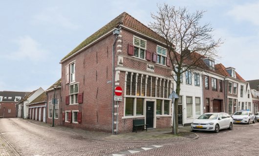 Hoorn, West 50