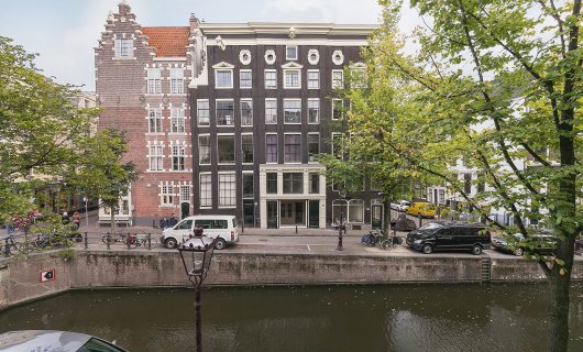 Oudezijds Achterbrugwal 153, Amsterdam