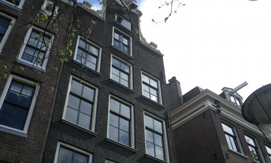 Amsterdam, Oudezijds Voorburgwal 73