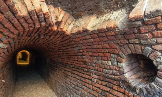 Hoorn, Watergang achter Kerkplein 39