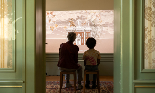 Welkomst film over de geschiedenis van het huis en de bewoners