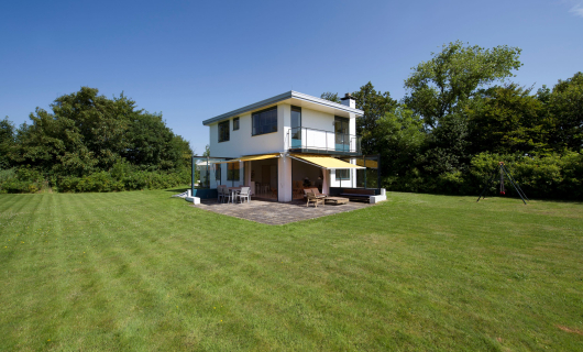 In het groen Huis Dijkstra