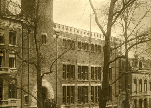 Historische foto van De Burcht uit 1934.