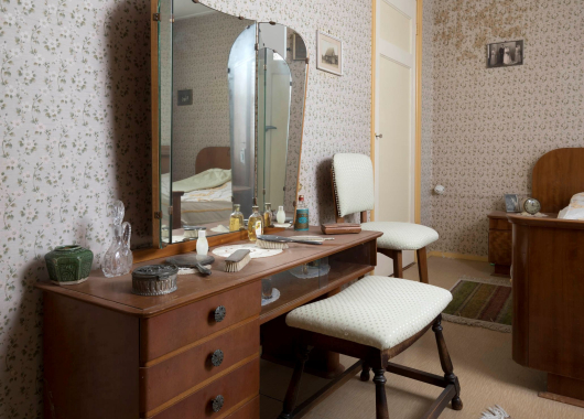 vanity set
