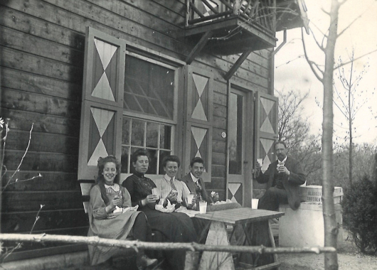 De familie Parqui bij De Roode Pan tijdens de paasvakantie, 1911.