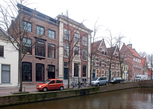 De Fundatie van Renswoude aan de Oude Delft 49 in Delft.