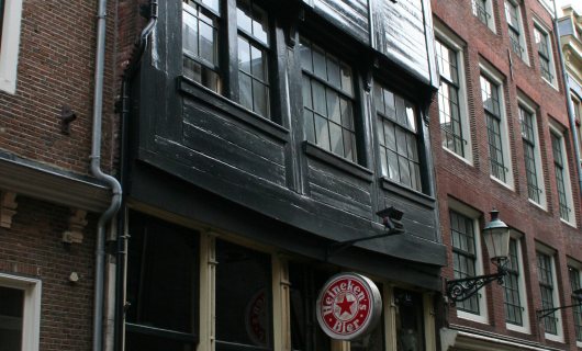 Amsterdam Zeedijk 1 het Aepgen 1