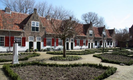 Naaldwijk Heilige Geesthofje 1 12 suggestie