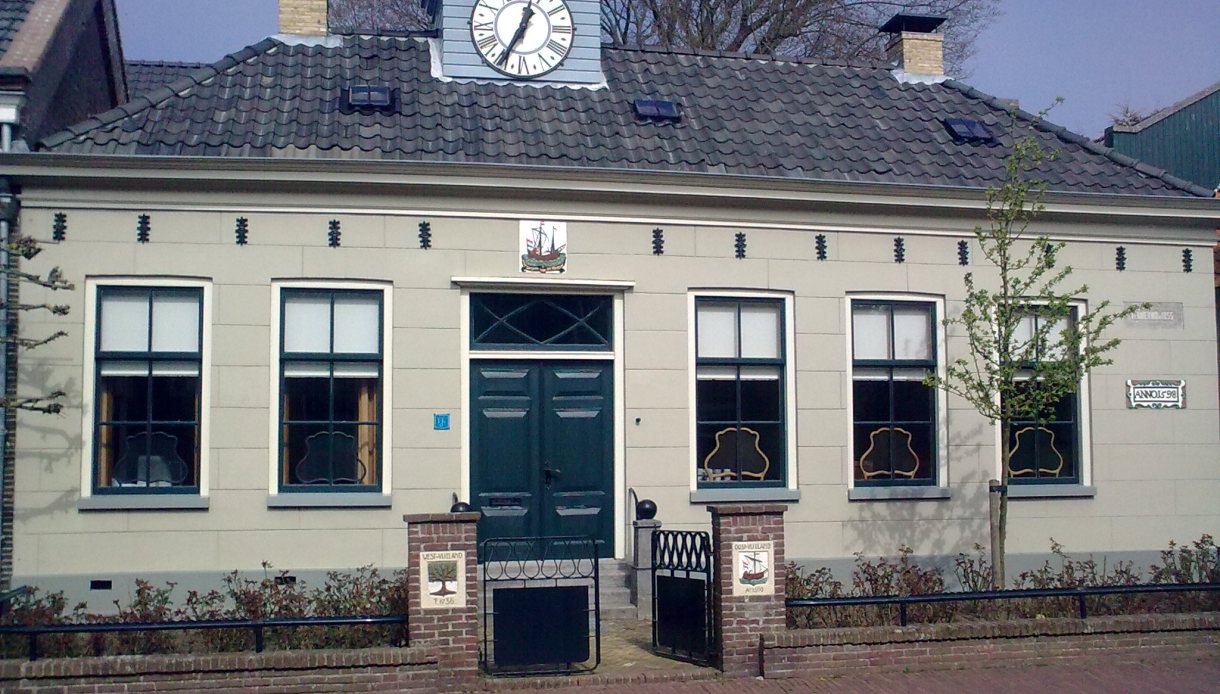 Vlieland, Dorpsstraat 138, Raadhuis