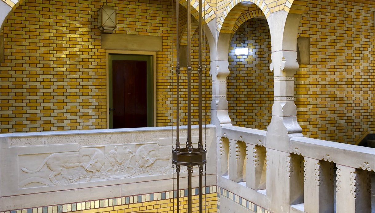 Vestibule De Burcht relief van Zijl Arjan Bronkhorst