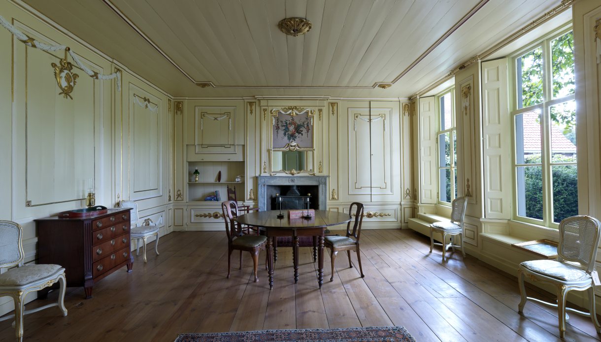 De salon van de Harsta State