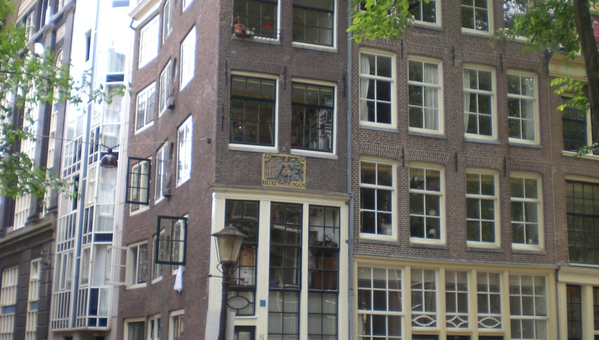 Amsterdam Oudezijds Achterburgwal 187 Spinhuissteeg 2 1