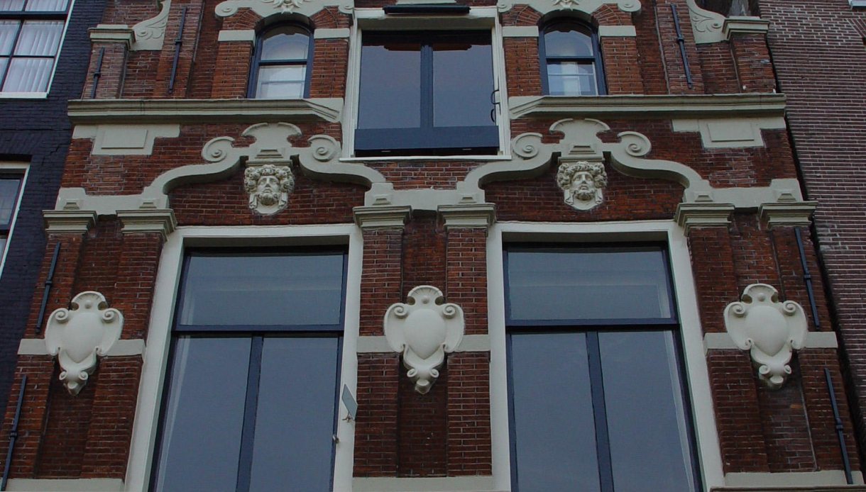 Amsterdam Oudezijds Voorburgwal 57 Oudezijds Achterburgwal 46a 1