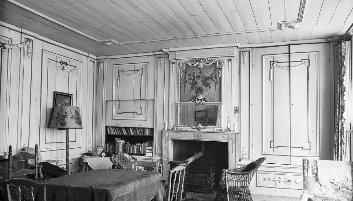 Interieur Harsta State in 1945 Foto H. van der Wal Collectie Rijksdienst voor het Cultureel Erfgoed Interieur Harsta State in 1945 Foto H. van der Wal Collectie Rijksdienst voor het Cultureel Erfgoed