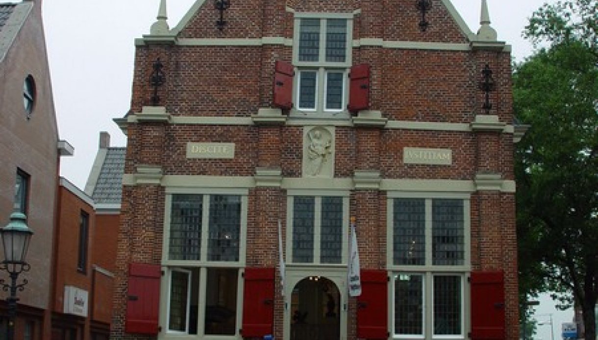 Nieuwkoop Reghthuysplein 1 Nieuwkoop Reghthuysplein 1
