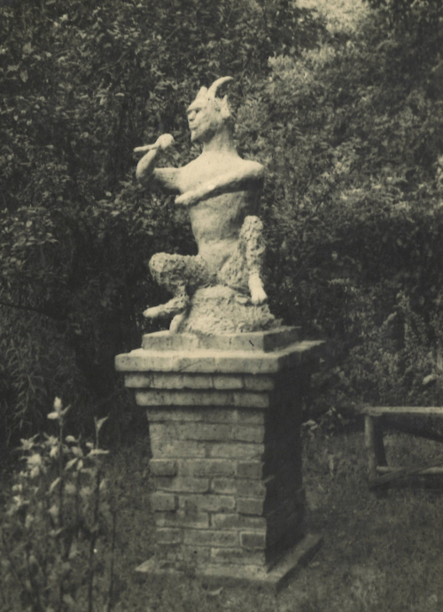 Beeld van Pan in 1925