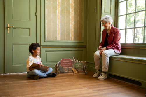Beeckestijn oma en kleinkind
