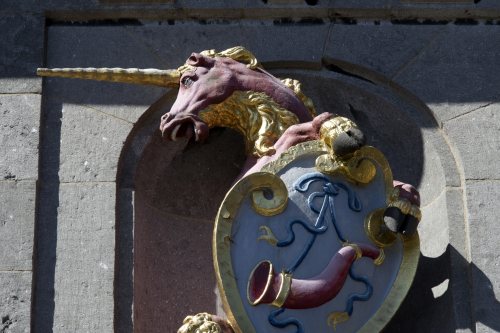 Detail met eenhoorn (foto Arjan Bronkhorst) Detail met eenhoorn (foto Arjan Bronkhorst)