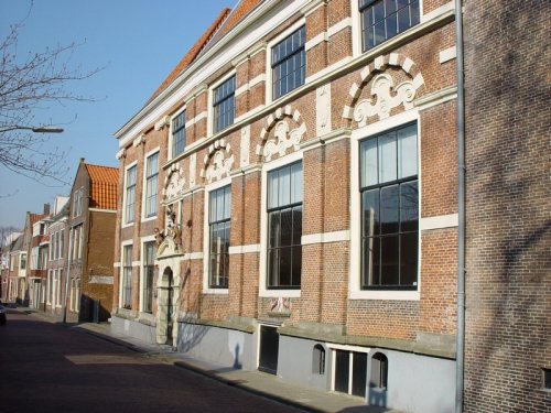 Hoorn Achterstraat 2 onder de boompjes Hoorn Achterstraat 2 onder de boompjes