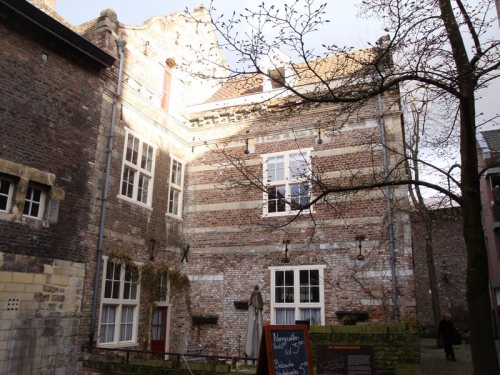 Maastricht Ridderstraat 2A Bisschopsmolengang 2B 3