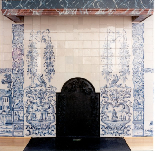 Makkum Turfmarkt 5 schouwmarmerkamer