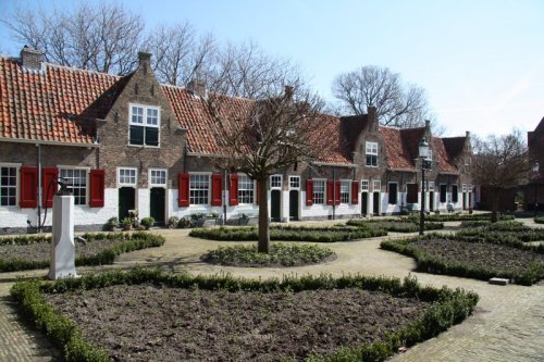 Naaldwijk Heilige Geesthofje 1 12 suggestie Naaldwijk Heilige Geesthofje 1 12 suggestie