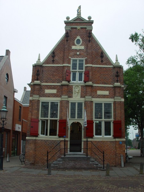 Nieuwkoop Reghthuysplein 1 Nieuwkoop Reghthuysplein 1