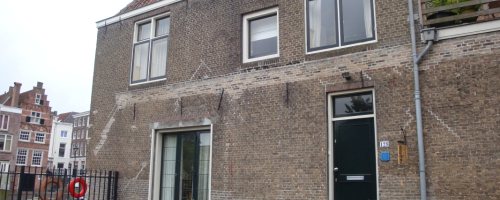 Dordrecht, Wijnstraat 124-128