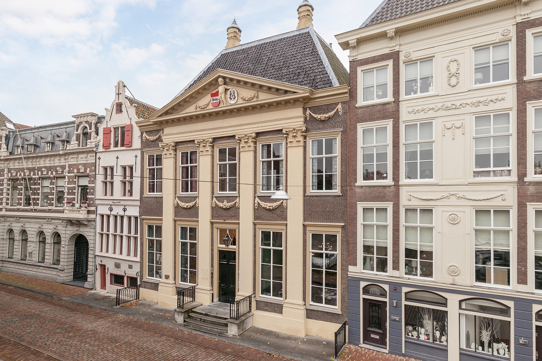 Dordrecht, Wijnstraat 123