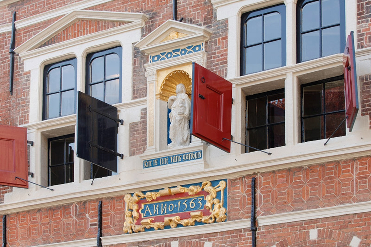 Hoorn, Kerkplein 39