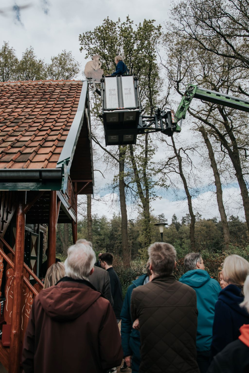 De Roode Pan - Terugplaatsing Pan-bord