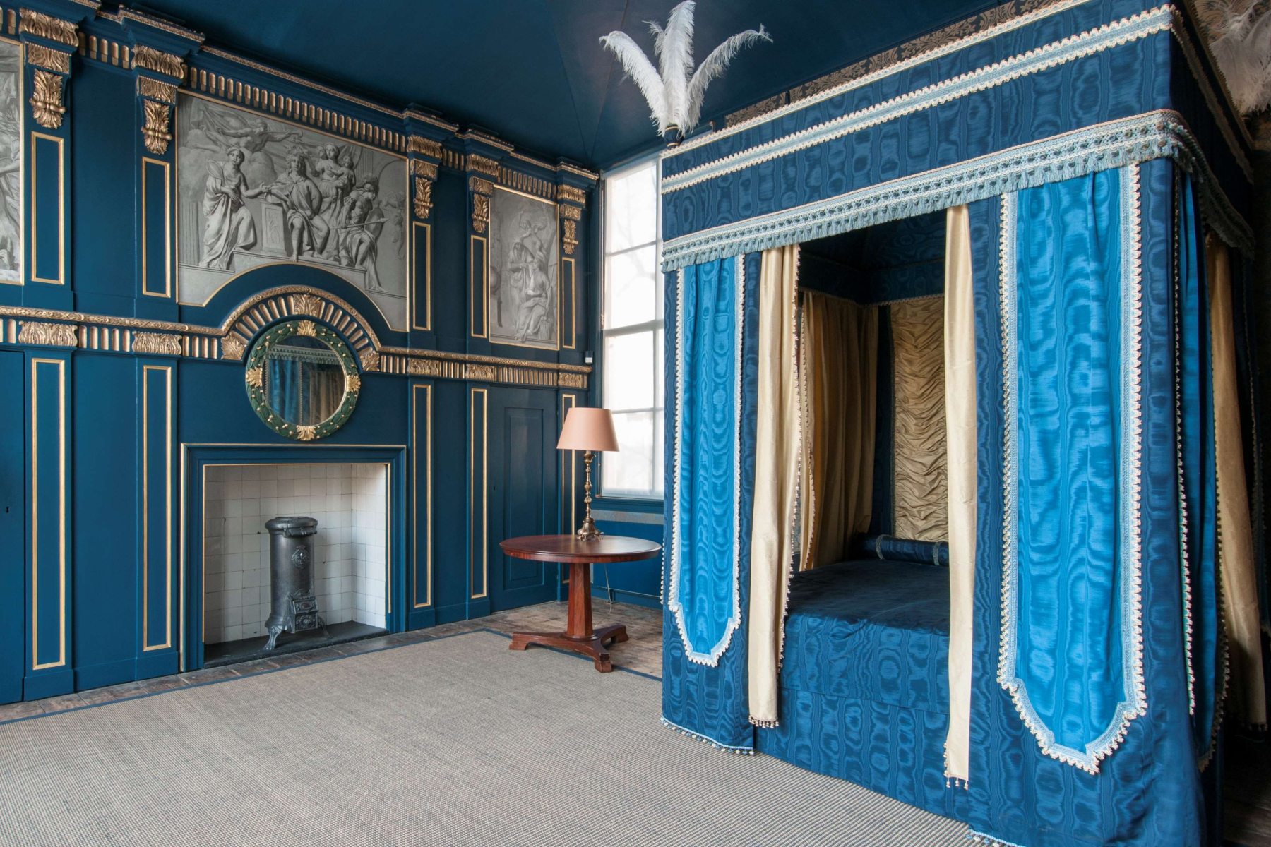 Hemelbed in de blauwe kamer