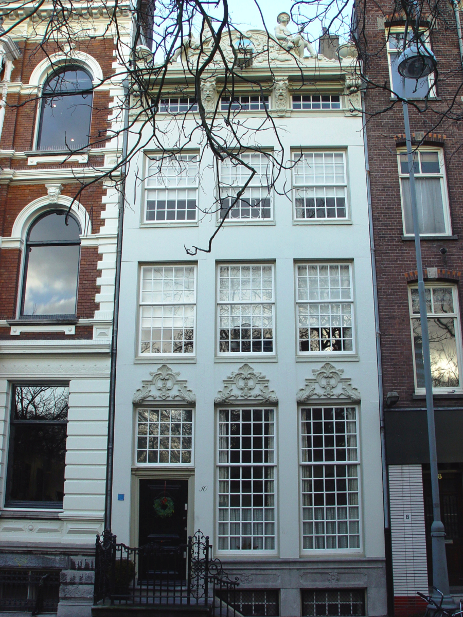 Amsterdam, Frederiksplein 10