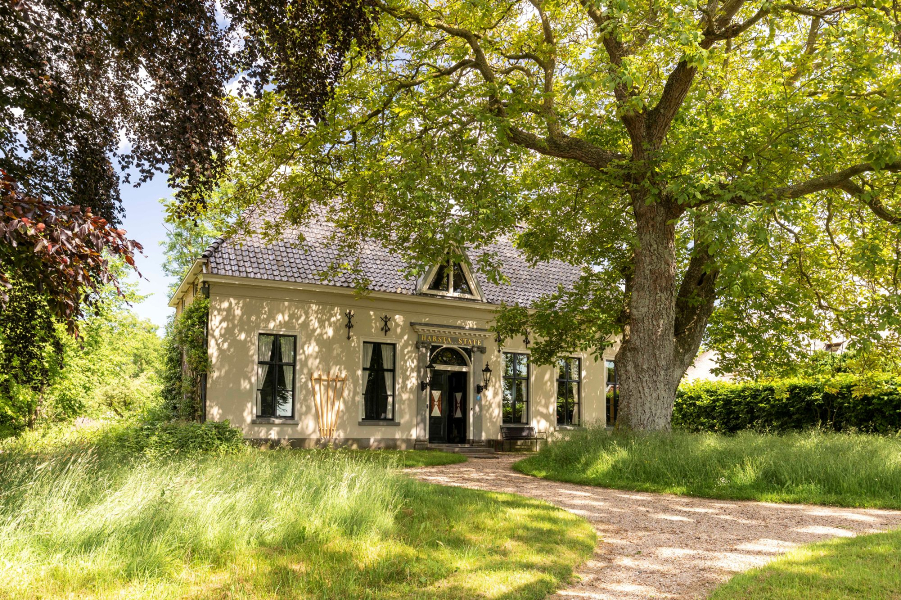 Vakantiehuis Harsta State historische gevel