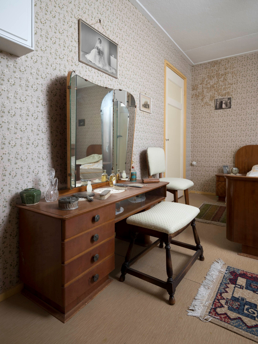 vanity set