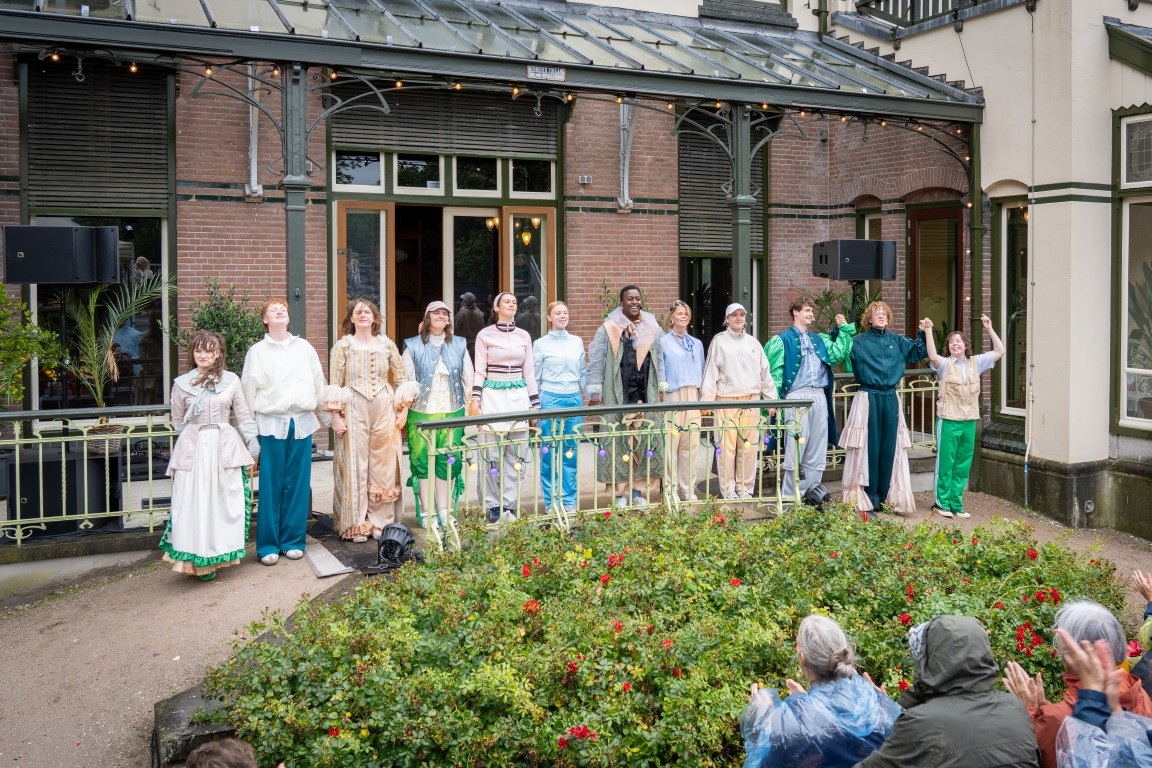 Hendricks Karavaan bij Villa Rams Woerthe