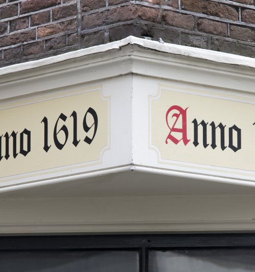 Amsterdam, Nieuwebrugsteeg 15/ St Olofspoort 9