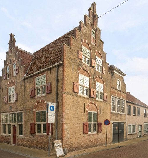 Schoonhoven, Lopikerstraat 37