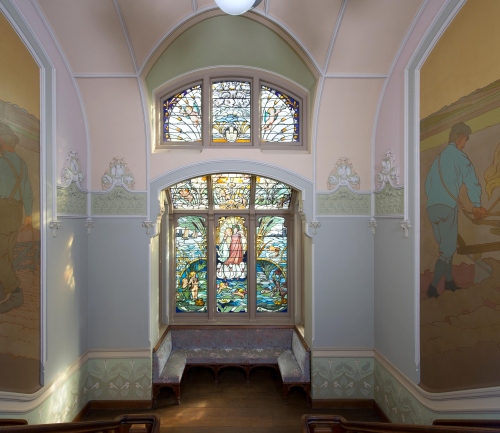 Muurschildering bij raam