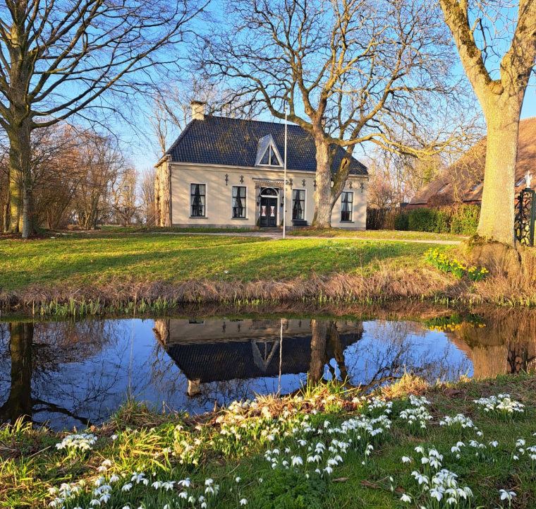 Harsta State, de tuin in bloei