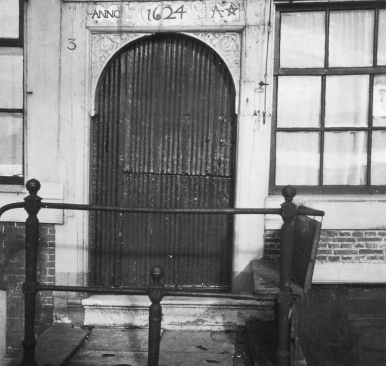 Huis Bonck in verval