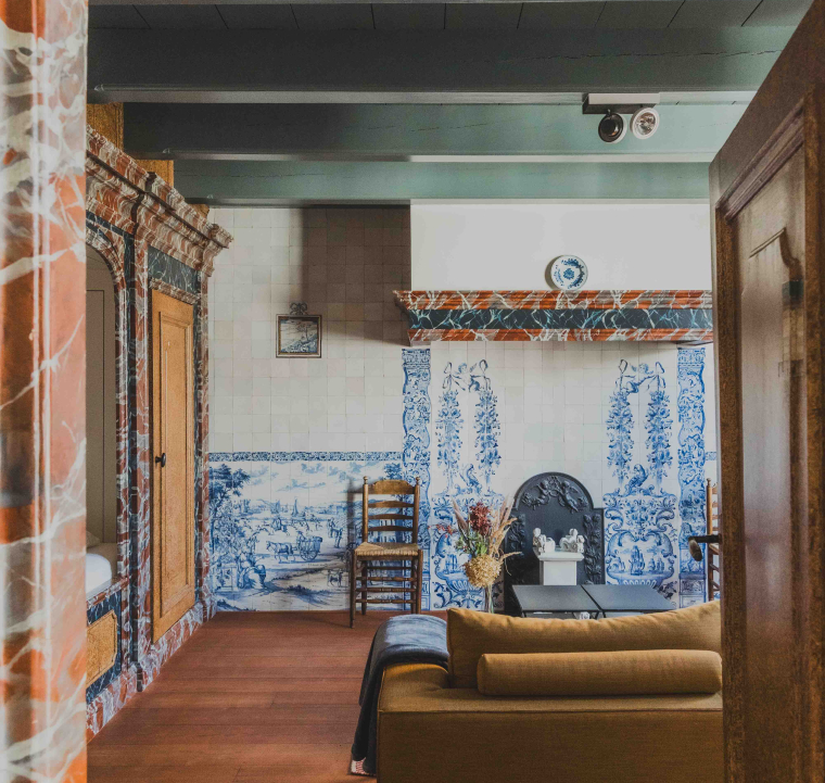 Historische woonkamer van Huis Tichelaar in Makkum