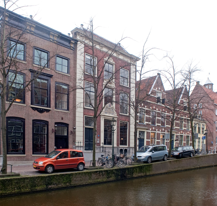 De Fundatie van Renswoude aan de Oude Delft 49 in Delft.
