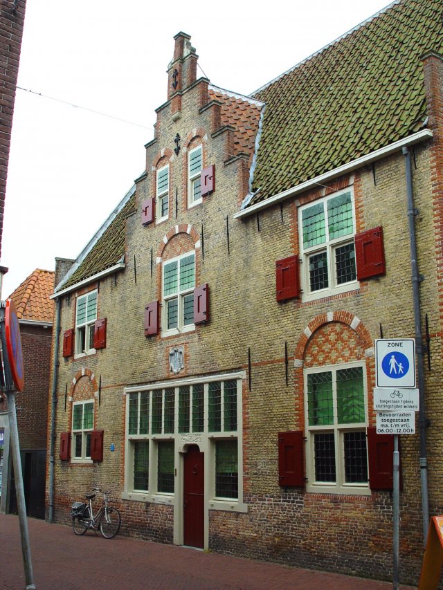 Schoonhoven, Lopikerstraat 37