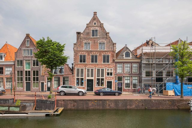 Hoorn, Korenmarkt 8